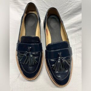 Naturaliser Women's August Blue Patent Leather Slip On Glossy Tassels Size 8